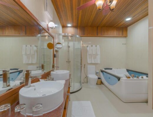 Araamu Hotels Maldives at Dhiffushi
